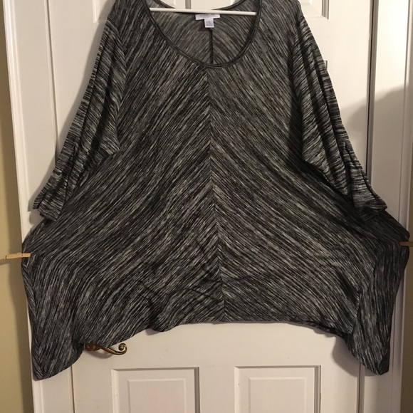 Maternity diagonal striped sweater - Picture 3 of 6